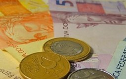Read more about the article Salário mínimo de 2016 causará impacto de R$ 2,2 bilhões nos Municípios, aponta a CNM