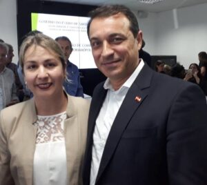 Read more about the article Presidente da AMURC, Prefeita Alessandra Garcia esteve participando do encontro com Governador