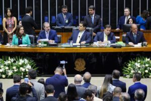 Read more about the article EM MENSAGEM AO CONGRESSO, GOVERNO CITA REFORMA TRIBUTÁRIA E NOVO PACTO FEDERATIVO COMO PRIORIDADES