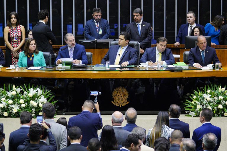 You are currently viewing EM MENSAGEM AO CONGRESSO, GOVERNO CITA REFORMA TRIBUTÁRIA E NOVO PACTO FEDERATIVO COMO PRIORIDADES