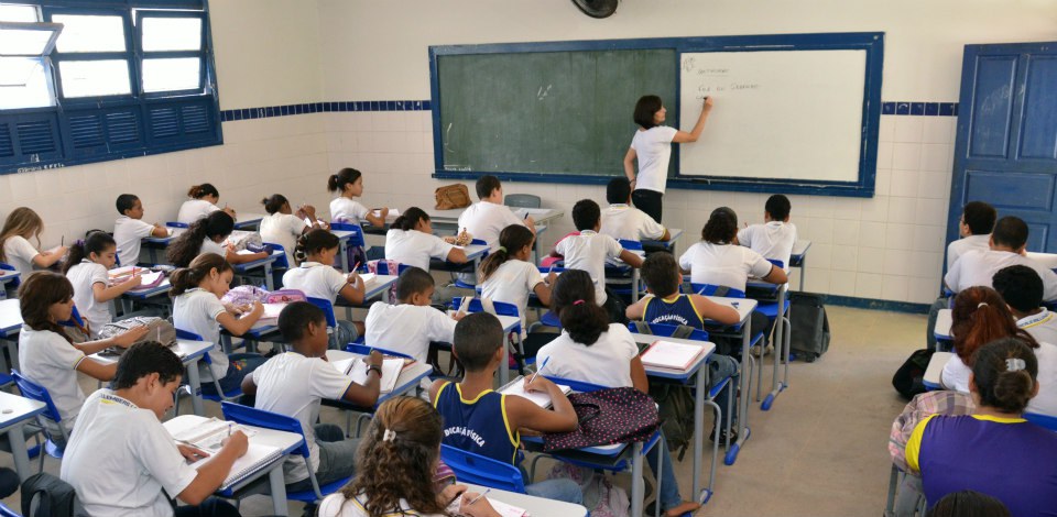 You are currently viewing Sancionada com vetos a MP que flexibiliza o ano letivo em razão da pandemia