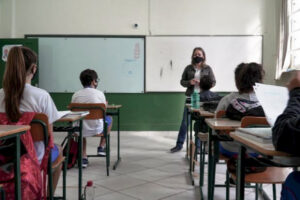 Read more about the article Tribunal de Contas estuda brecha para salários da educação