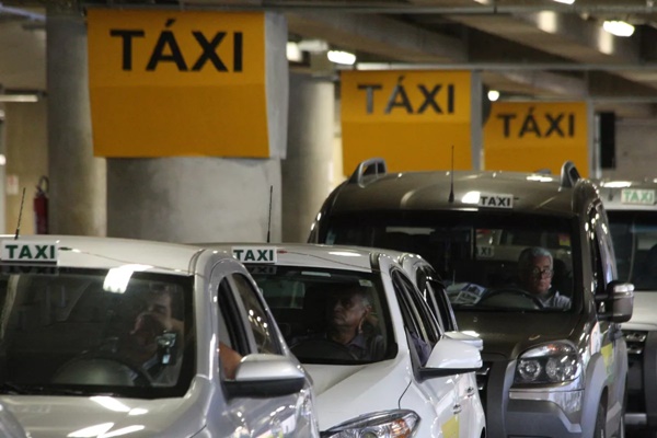 You are currently viewing Auxílio-taxista: prazo para que os Municípios enviem os dados cadastrais dos motoristas é ampliado