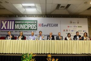 Read more about the article XIII Congresso Catarinense de Municípios encerra com apresentação da Carta Municipalista e Espaço Fala Prefeito